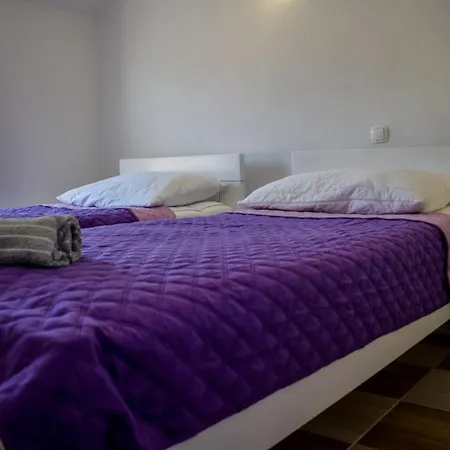 Διαμέρισμα Galeb 2 *